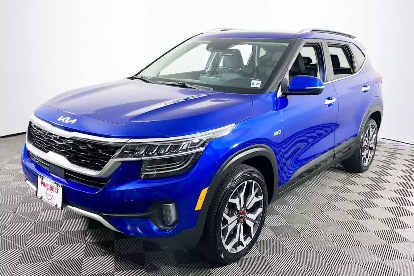 2022 Kia Seltos SX photo 1