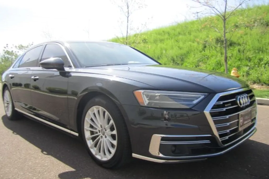 2019 Audi A8 L photo 1