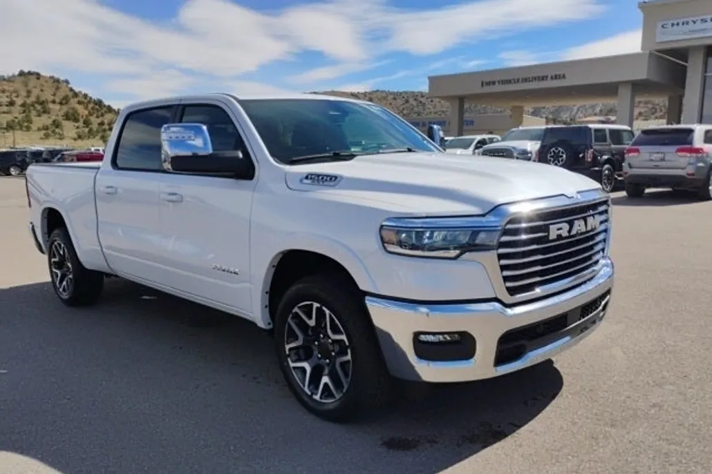 2025 Ram 1500 Laramie photo 1