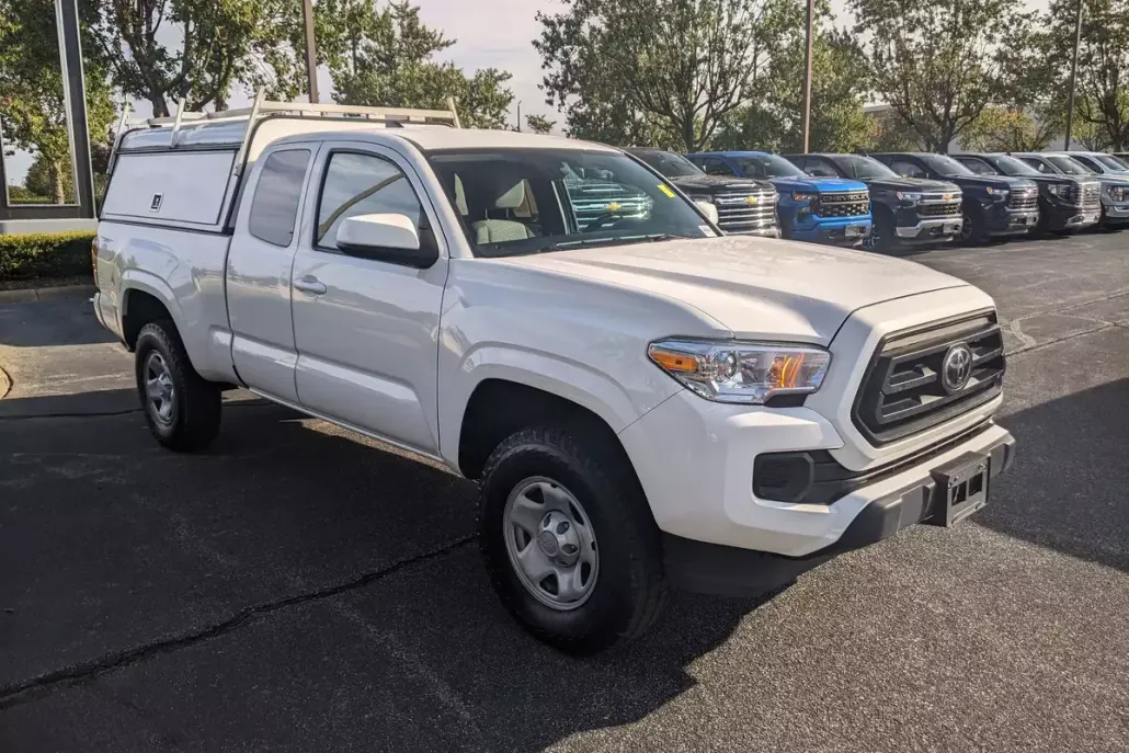 2022 Toyota Tacoma SR photo 1
