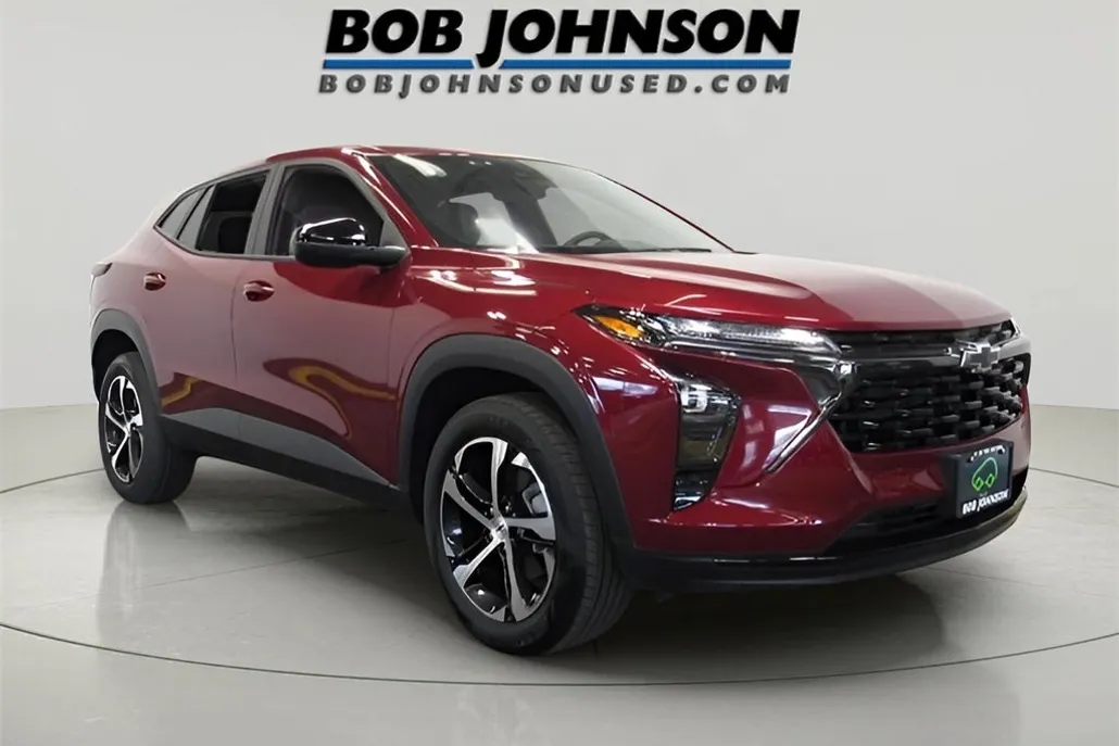 2024 Chevrolet Trax photo 1