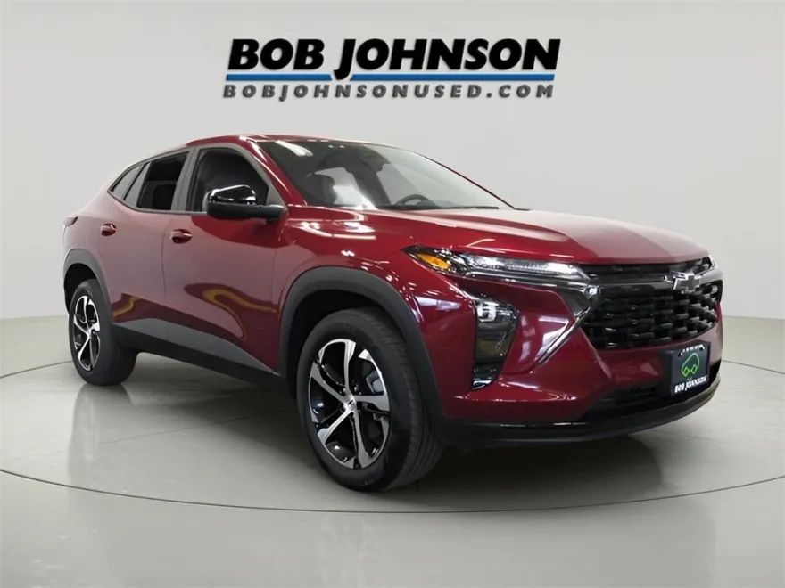 2024 Chevrolet Trax photo 1