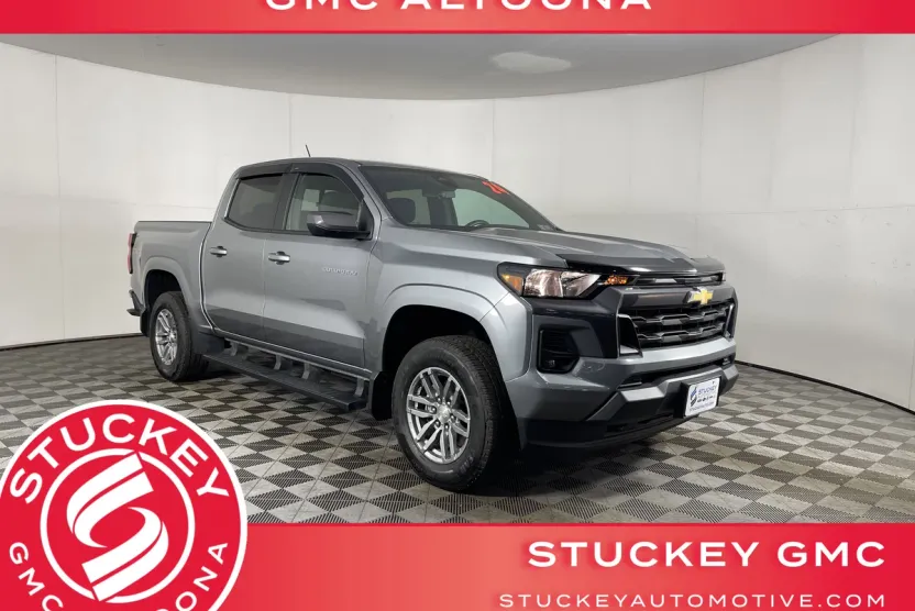 2024 Chevrolet Colorado LT photo 1