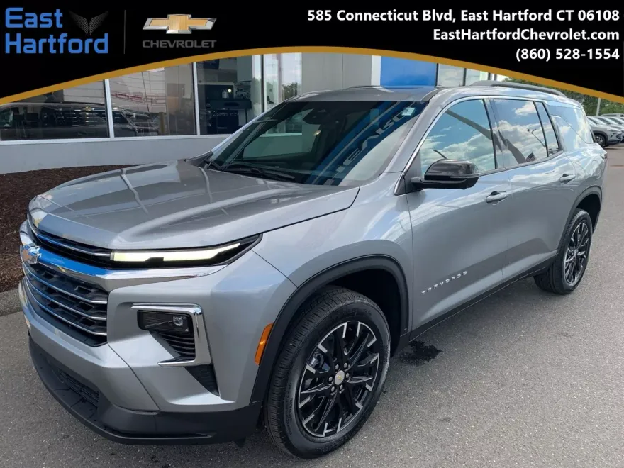 2026 Chevrolet Traverse photo 1