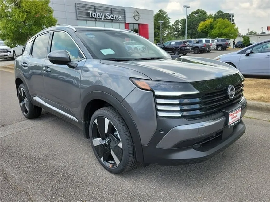 2025 Nissan Kicks SR photo 1