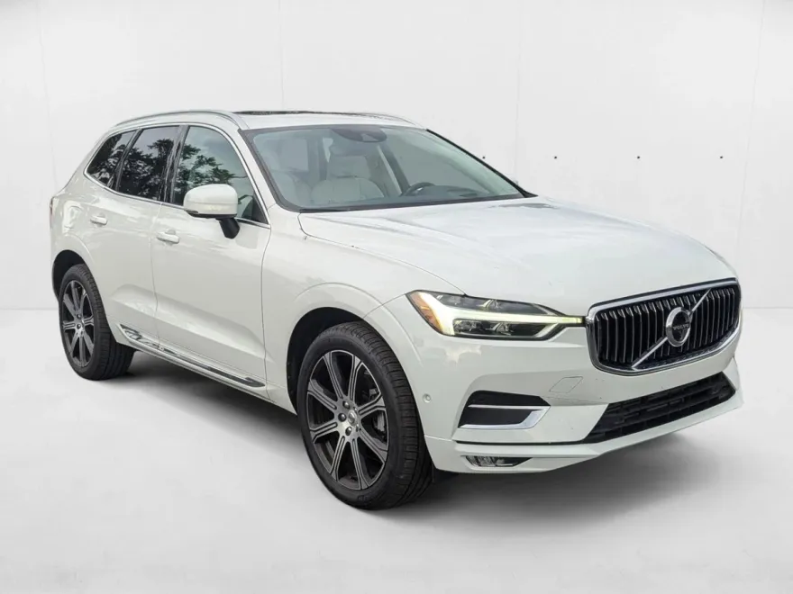 2021 Volvo XC60 Inscription photo 1
