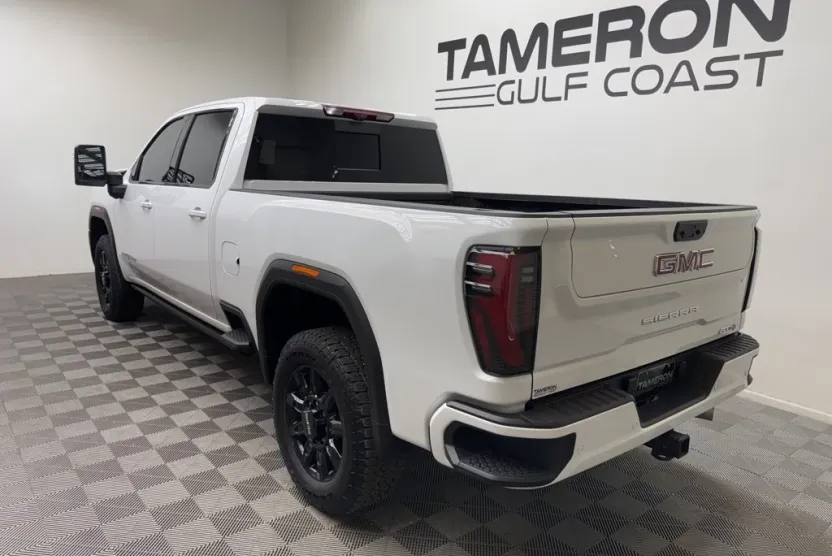 2024 Gmc Sierra 2500 HD AT4 photo 1
