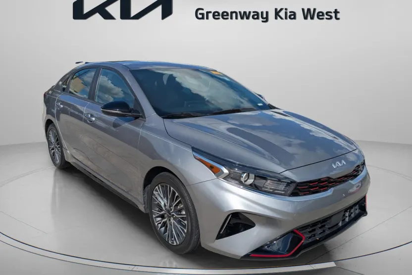 2024 Kia Forte GT-Line photo 1