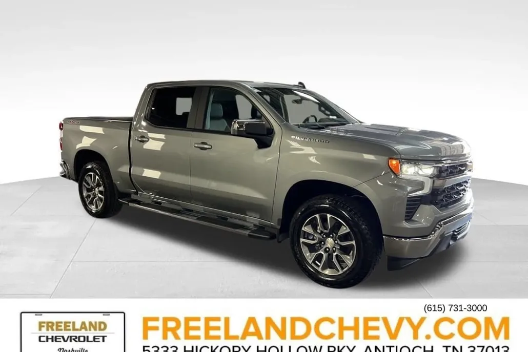 2025 Chevrolet Silverado 1500 LT photo 1