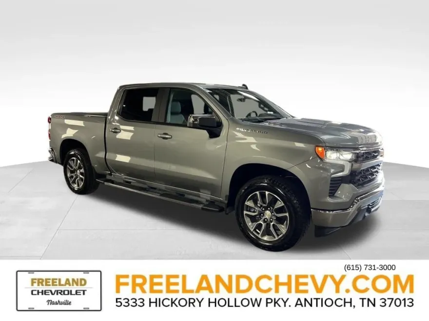 2025 Chevrolet Silverado 1500 LT photo 1