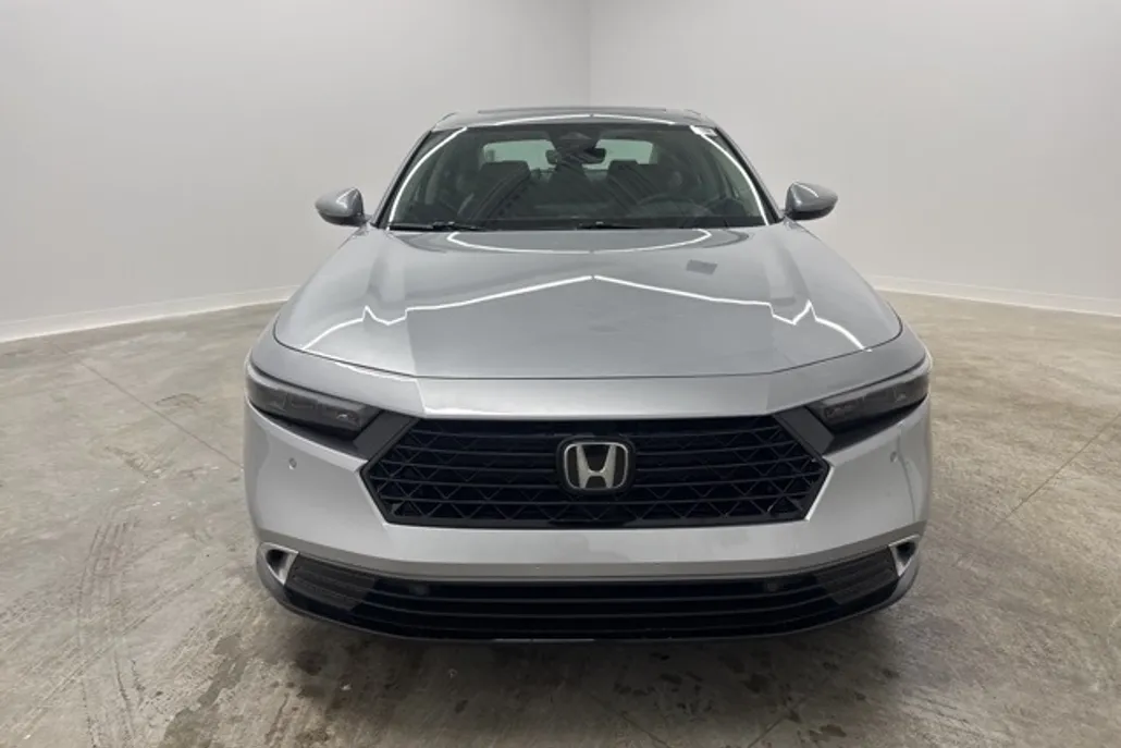 2025 Honda Accord Hybrid Touring photo 1