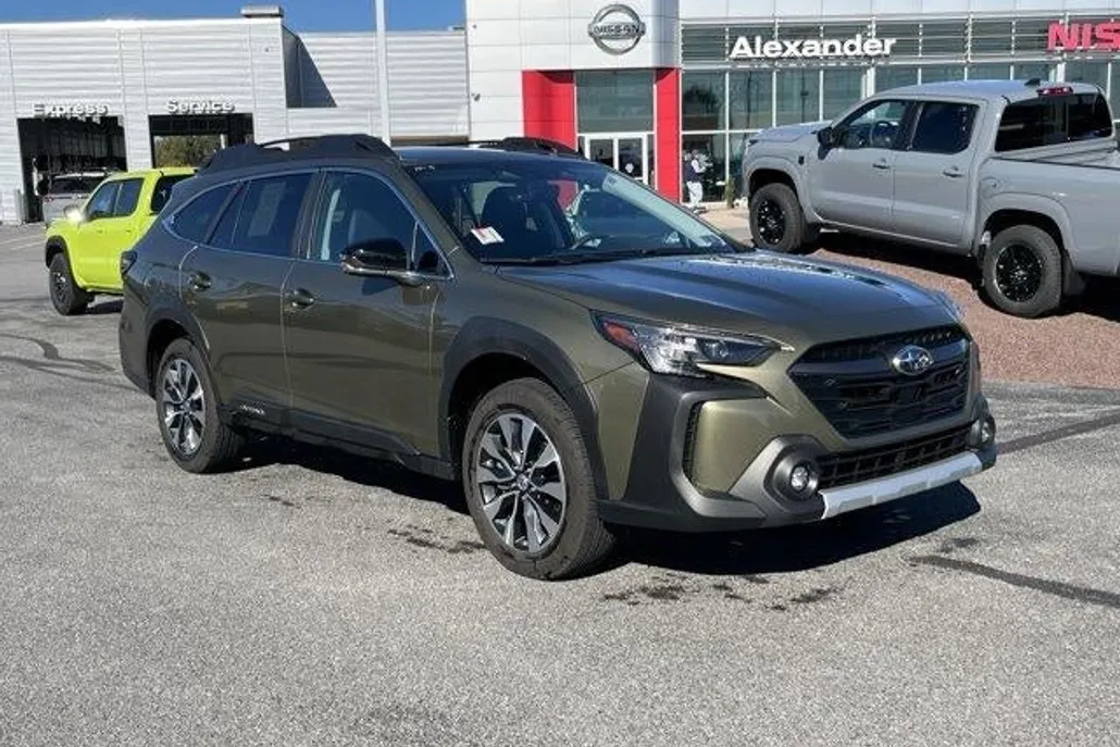 2023 Subaru Outback Limited photo 1