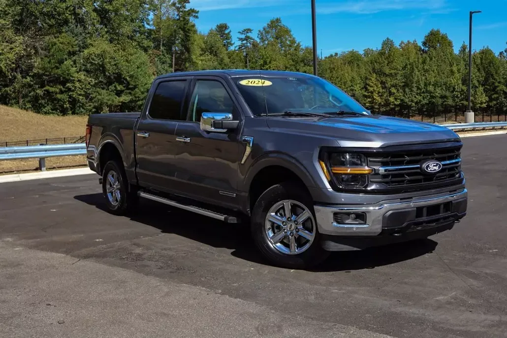 2024 Ford F-150 XLT photo 1