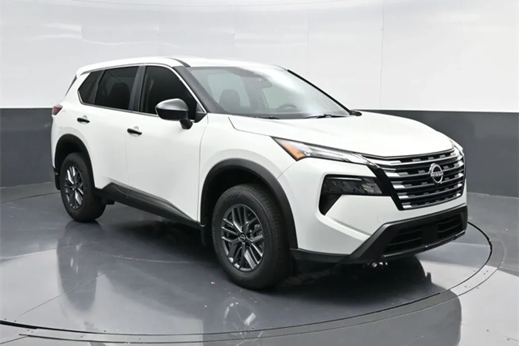 2026 Nissan Rogue S photo 1