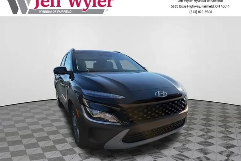 2023 Hyundai Kona SEL photo 1
