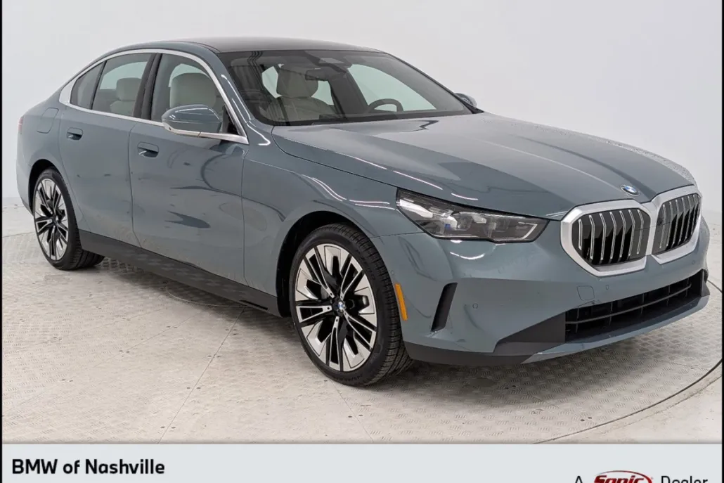 2025 Bmw 530i photo 1