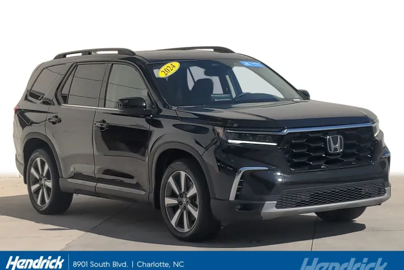 2024 Honda Pilot Touring photo 1