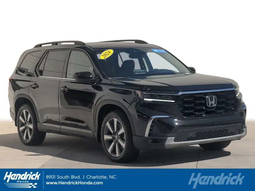 2024 Honda Pilot Touring photo 1