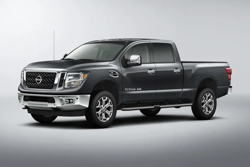 2018 Nissan Titan PRO-4X photo 1