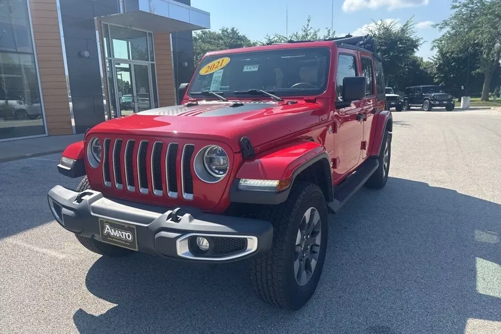 2021 Jeep Wrangler Unlimited Sahara photo 1
