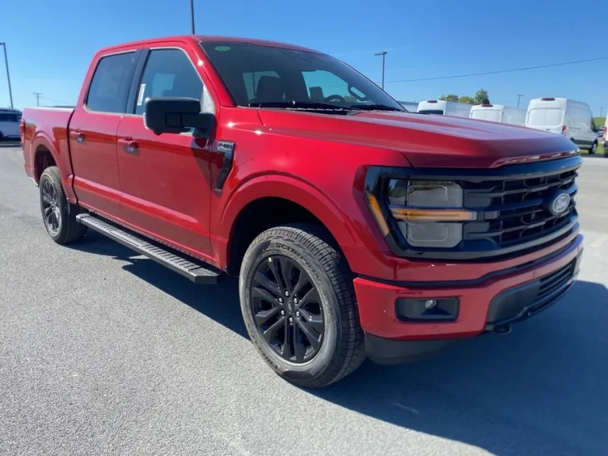 2025 Ford F-150 XLT photo 1