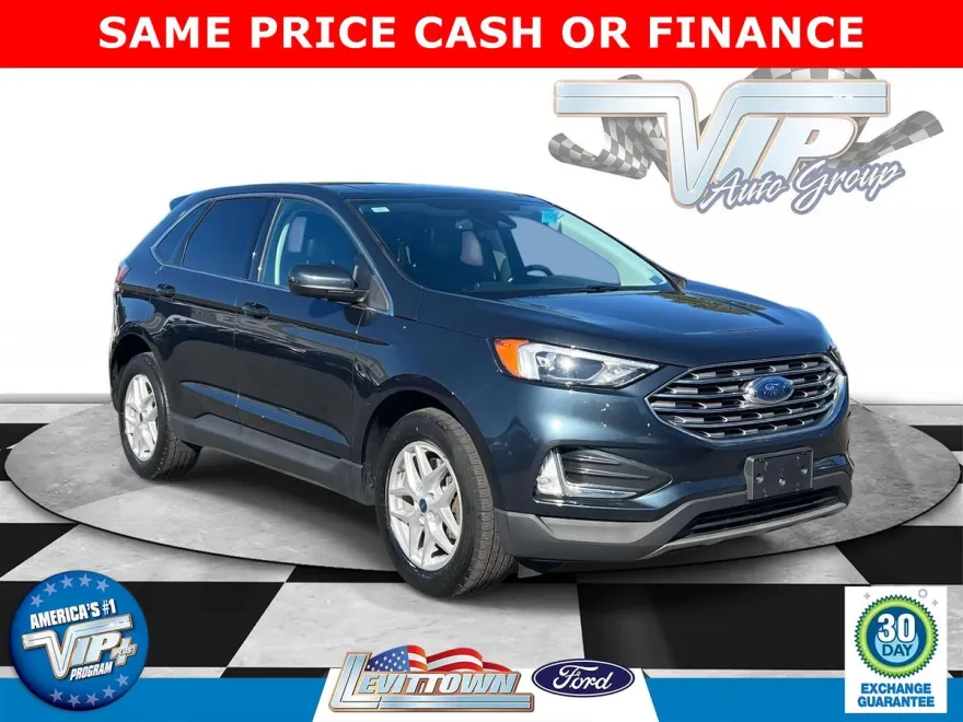 2022 Ford Edge SEL photo 1
