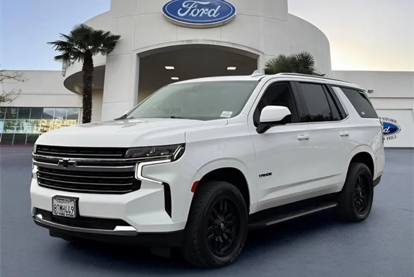 2021 Chevrolet Tahoe LT photo 1