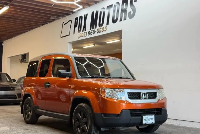 2010 Honda Element EX photo 1
