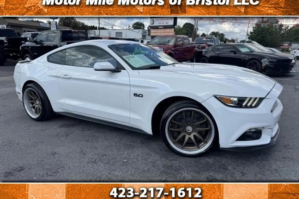 2017 Ford Mustang GT photo 1