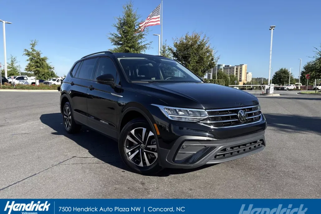 2024 Volkswagen Tiguan S photo 1