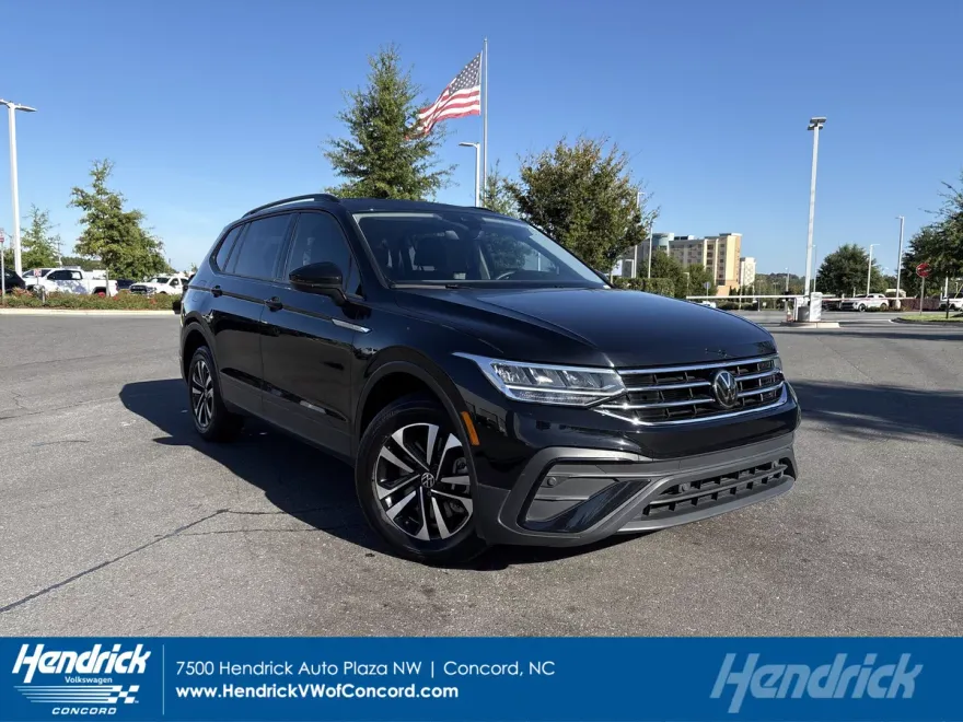 2024 Volkswagen Tiguan S photo 1