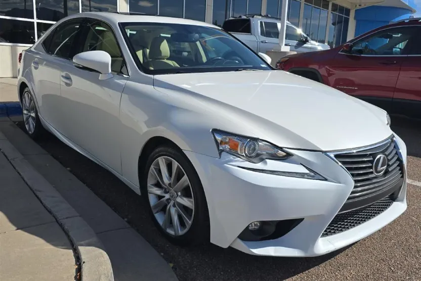 2015 Lexus IS 250 photo 1