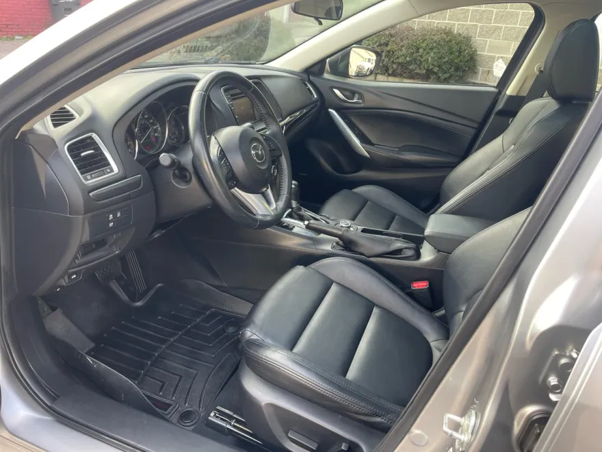 2015 Mazda Mazda6 Touring photo 1