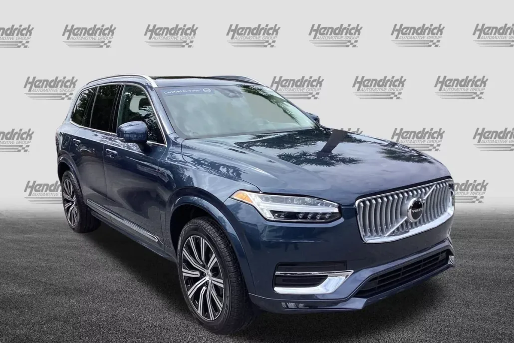 2025 Volvo XC90 Core photo 1