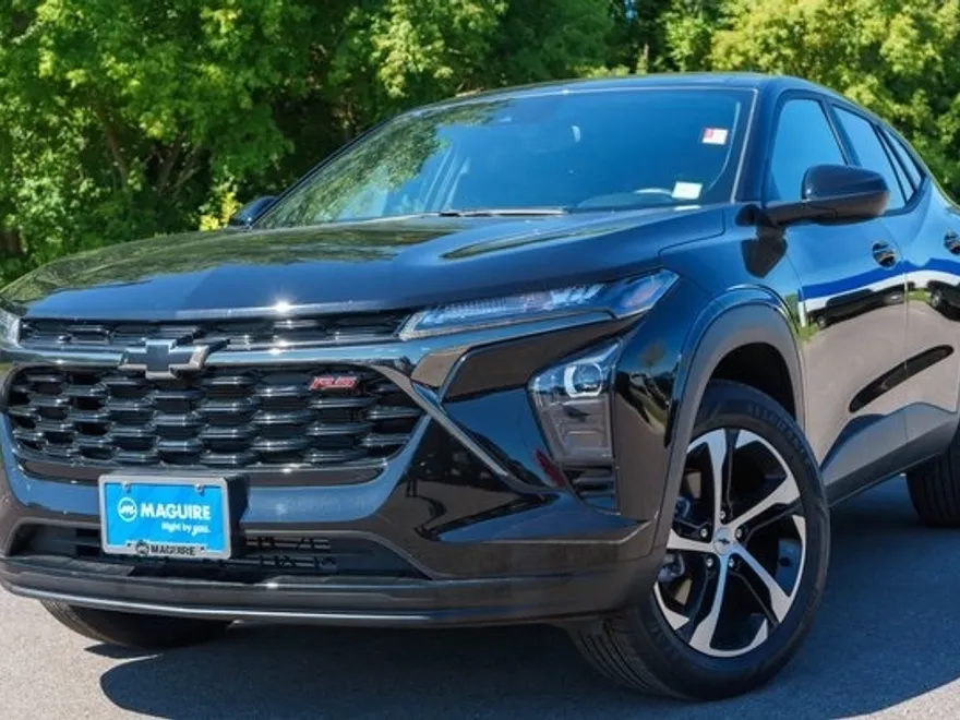 2025 Chevrolet Trax photo 1