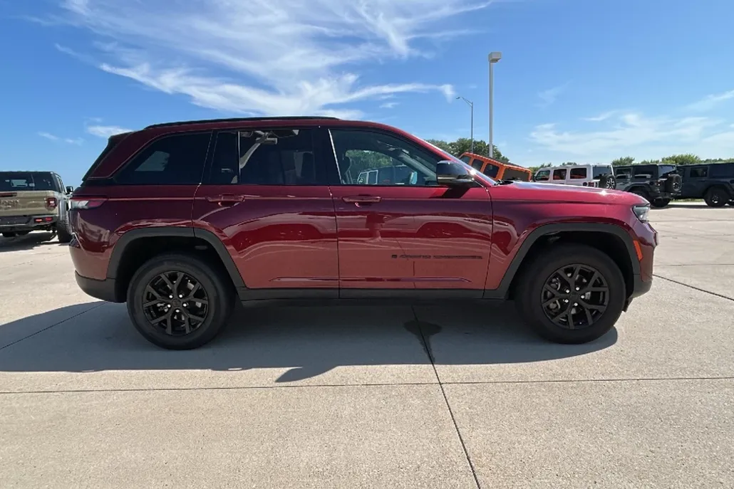 2024 Jeep Grand Cherokee Altitude X photo 1