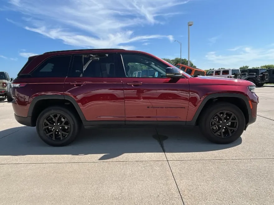 2024 Jeep Grand Cherokee Altitude X photo 1
