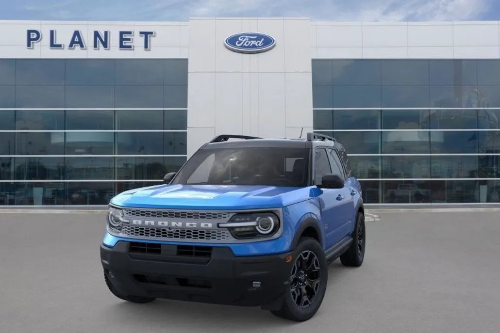 2025 Ford Bronco Sport Outer Banks photo 1