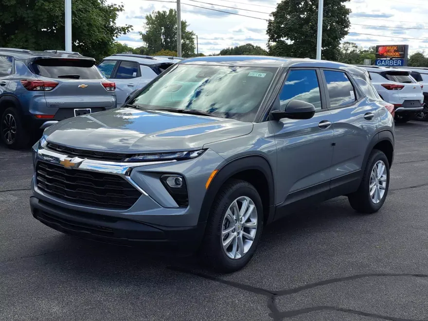2026 Chevrolet Trailblazer LS photo 1