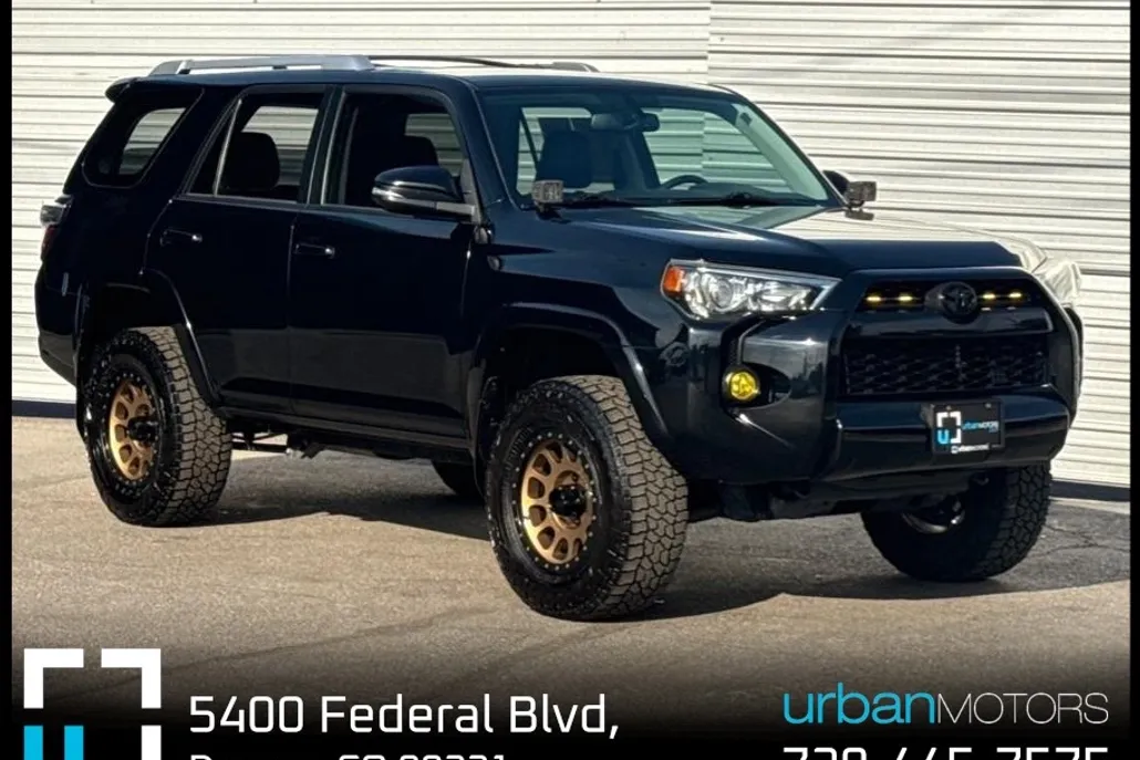 2017 Toyota 4Runner SR5 Premium 4WD photo 1