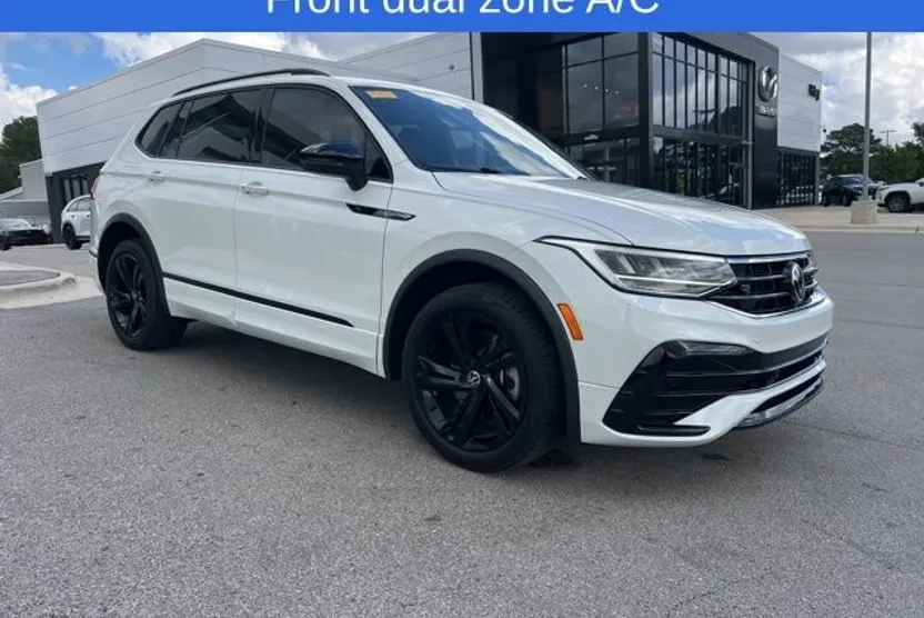 2023 Volkswagen Tiguan SE R-Line Black photo 1