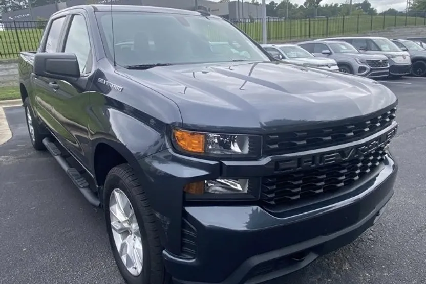 2021 Chevrolet Silverado 1500 Custom photo 1