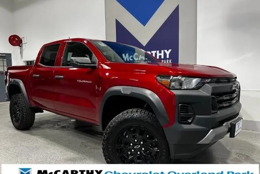 2023 Chevrolet Colorado Trail Boss photo 1