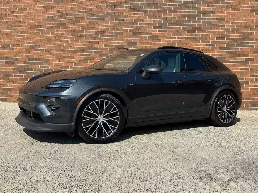 2024 Porsche Macan Electric 4 photo 1