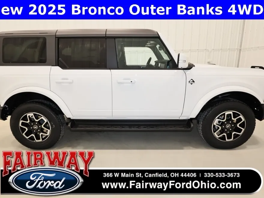 2025 Ford Bronco Outer Banks photo 1