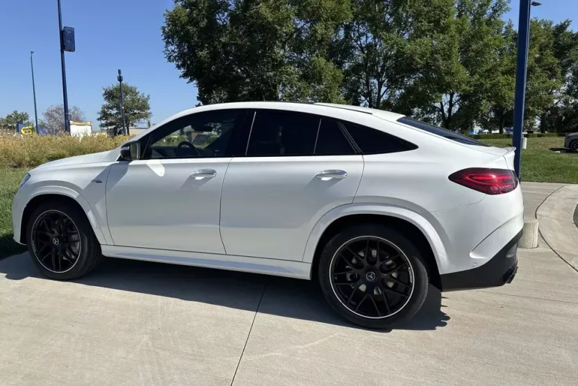 2026 Mercedes Benz GLE 53 AMG 4MATIC photo 1