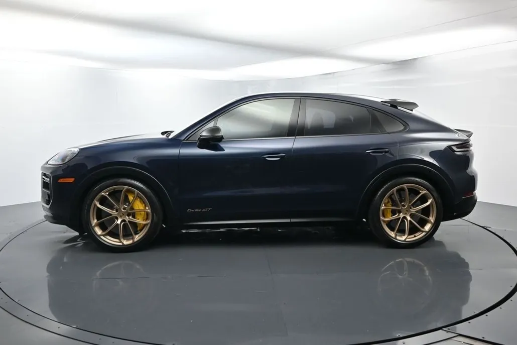 2024 Porsche Cayenne Coupe Turbo GT photo 1