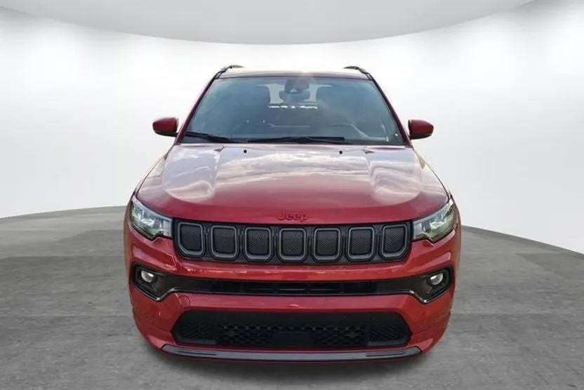 2022 Jeep Compass Limited Red Edition photo 1