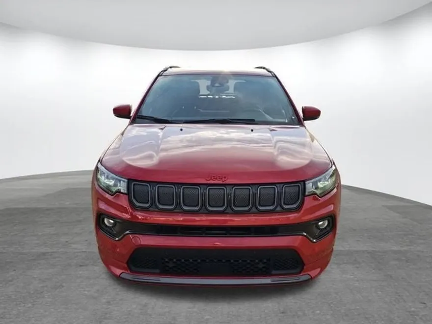 2022 Jeep Compass Limited Red Edition photo 1