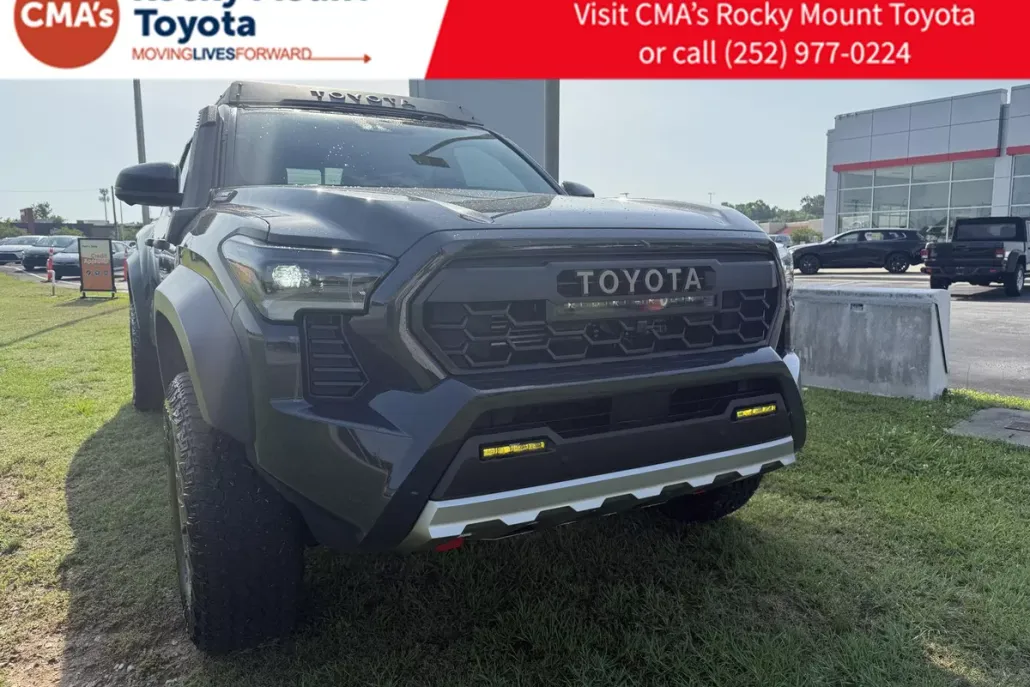 2025 Toyota Tacoma Trailhunter photo 1